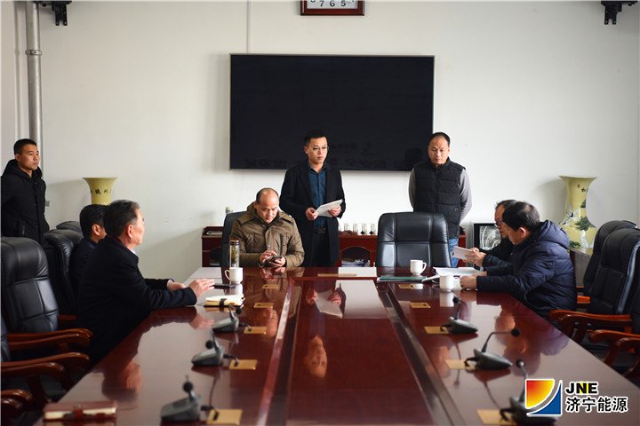 1547001012762953.jpg 2019年1月3日,国家生态环境部到金桥煤矿突击检查(王海峰 摄).jpg