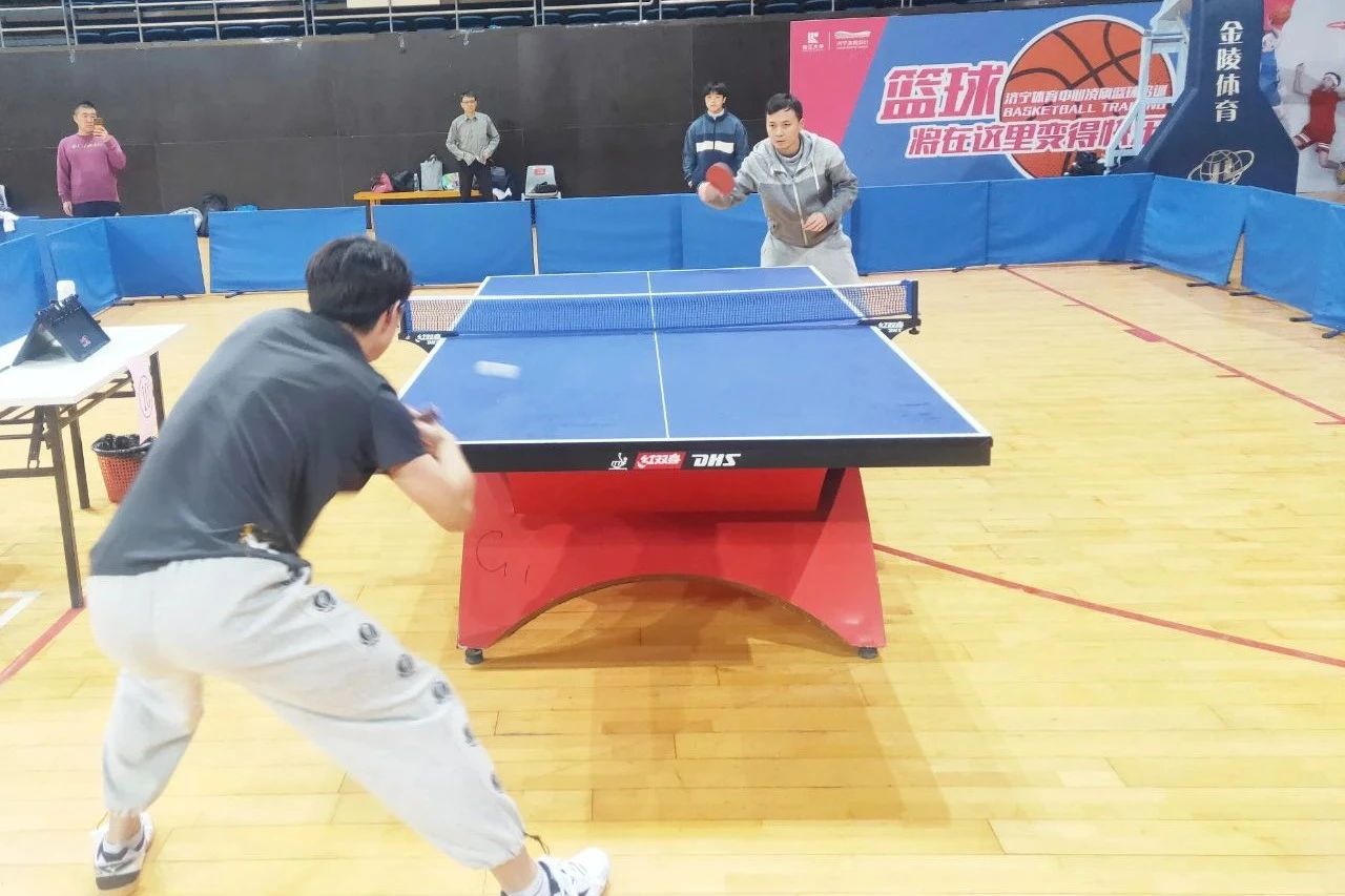 1606288839172917.jpg 喜讯丨集团公司乒乓球、羽毛球选手分获市第十届全民健身运动会球王争霸赛一等奖1.jpg