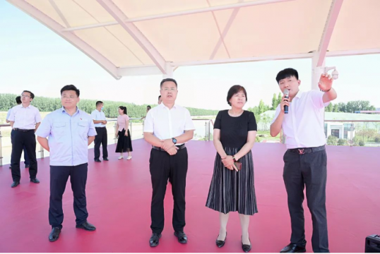 省宏观经济研究院张中英院长莅临梁山港考察济宁港航经济