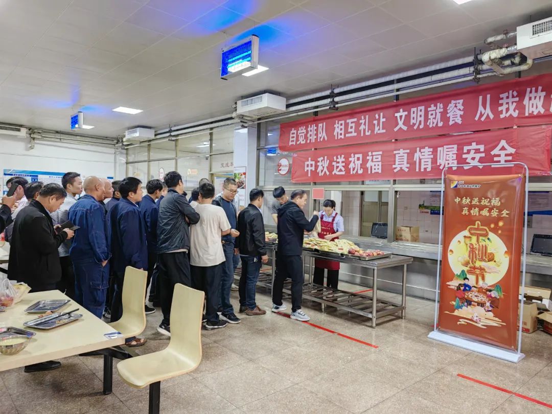 1696043435108551.jpg 640.jpg