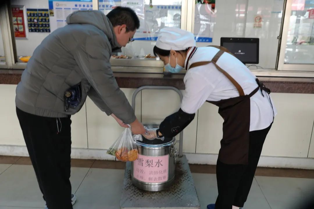 1702628143689971.jpg 640.jpg