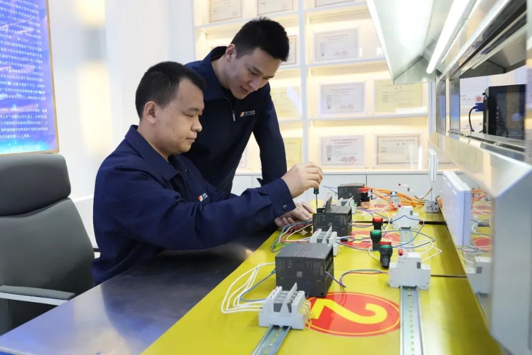 1709531346110854.jpg 640 (1).jpg