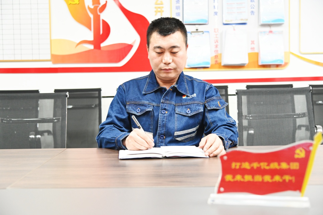 1717826048395203.jpg 雷召国 1.jpg