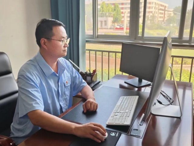 遵规守纪先进典型丨潘福赞：勤廉兼优作表率，精益求精担重任