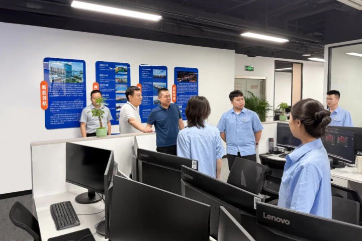 张广宇到新能船舶技术公司武汉研究中心调研指导工作