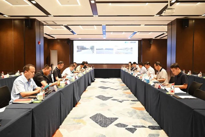 龙拱港铁路专用线配套设施工程通过专家论证