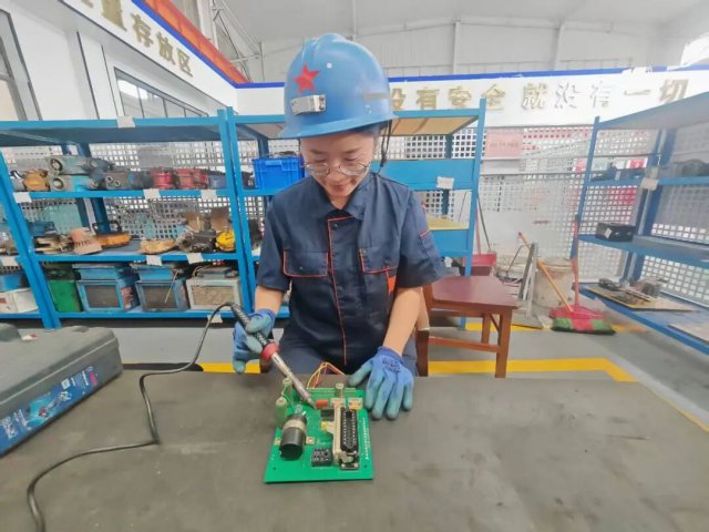 节支降耗看一线丨改造成功！阳城煤矿攻克高压移变控制板自主修复难关