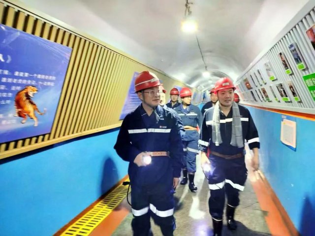 王崇景到双合煤矿检查指导工作