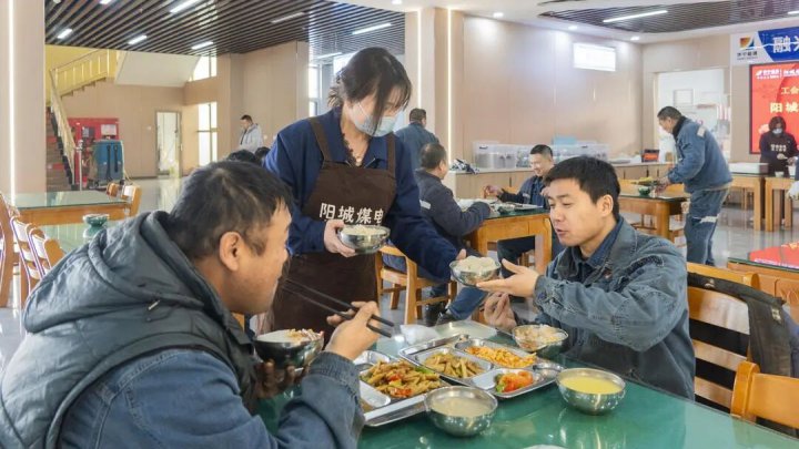 冬至送暖，情系一线！济宁能源集团开展冬至慰问活动