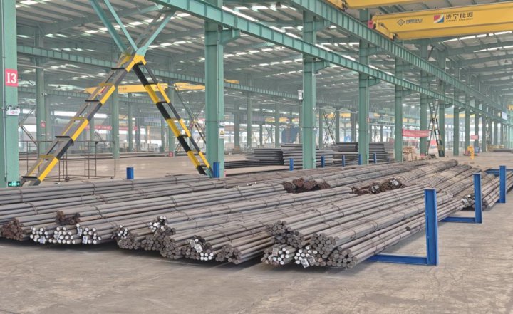 智慧新钢自主加工存储架，破解资源闲置难题