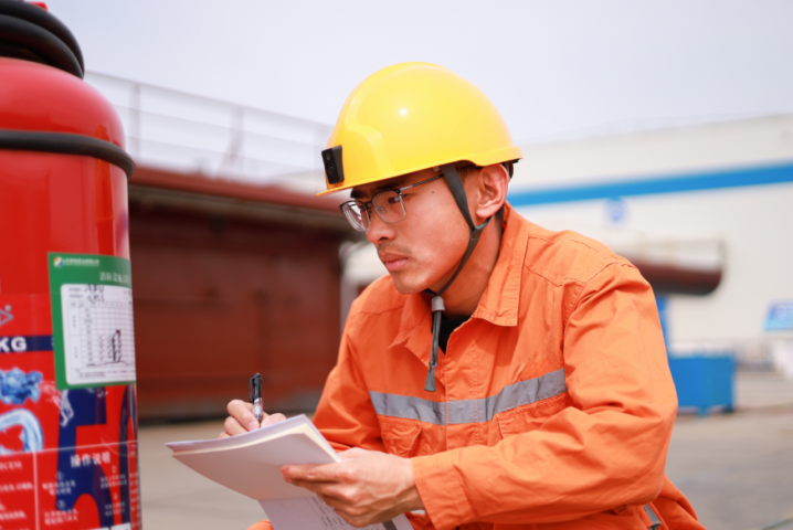 聚焦“三类人”丨冯召祺：把安全意识种进每个人心里