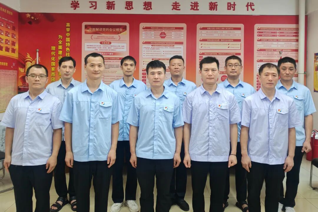 1784864282100771.jpg 1周壮班组成员.jpg