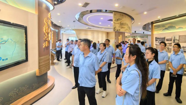 山东融汇集团第一批次工业研学活动完成