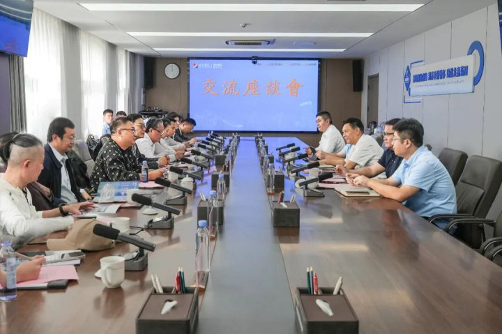 香港中威联合体集团外商考察团到访山东融汇集团